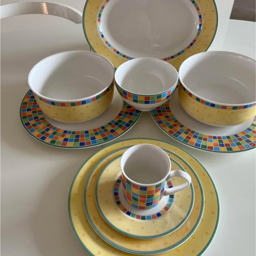 Villeroy & Boch Yellow and Multicolor Dinnerware Set